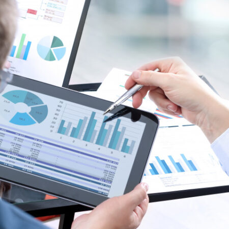 how-to-become-a-financial-analyst-548-detail